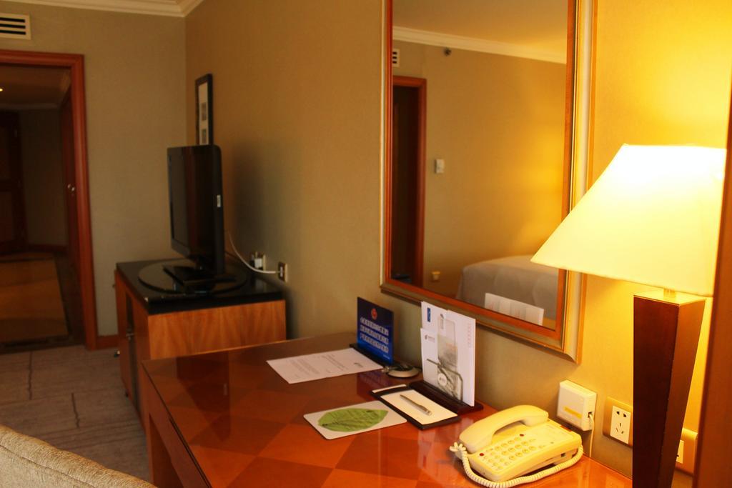 Club Floor Twin Room