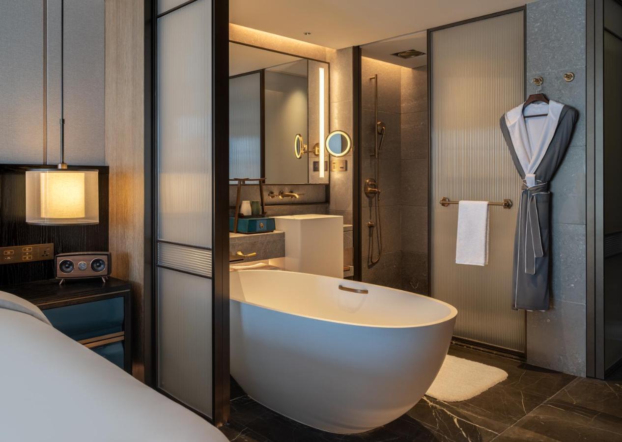 Executive King Room