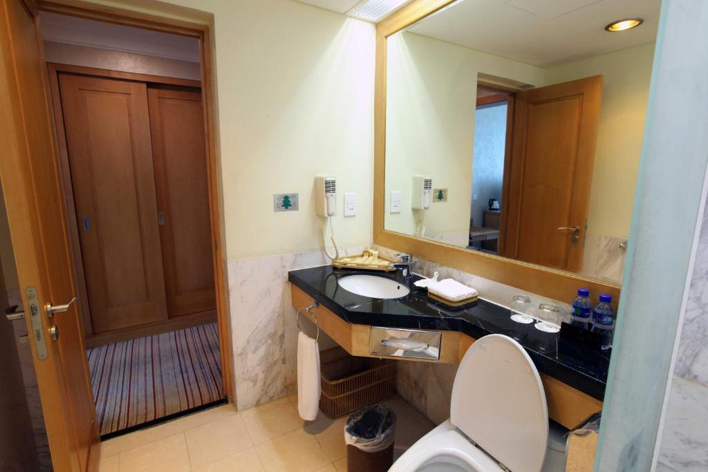 Quarto com 2 Camas de Solteiro com Vista da Cidade Proibida