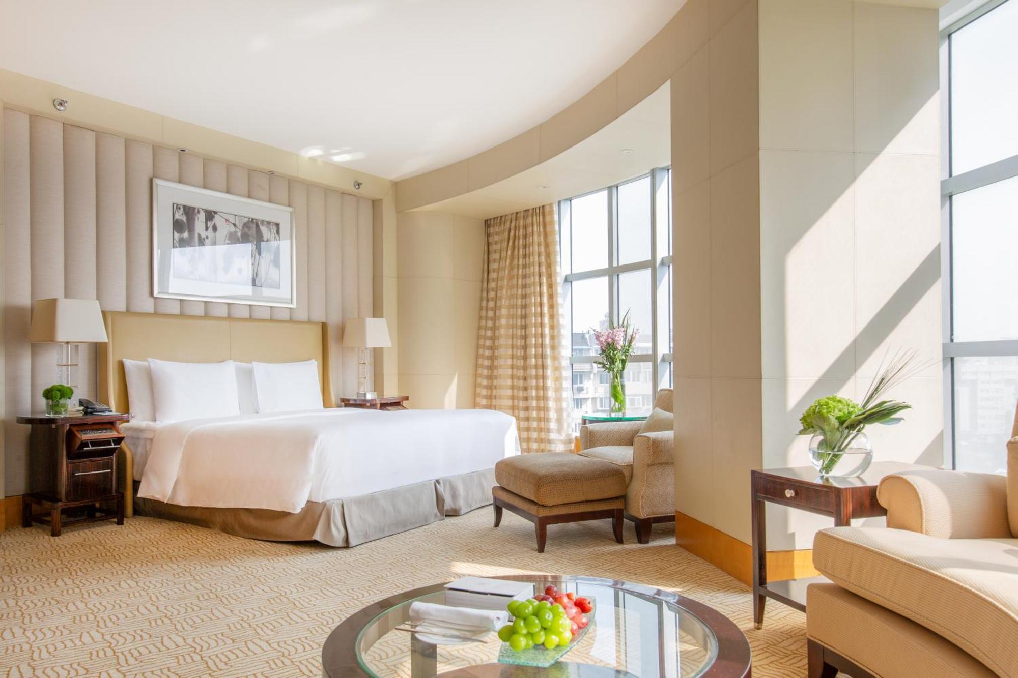 Club Premier Suite Club lounge access 1 Bedroom Suite,1558177273:JPEG