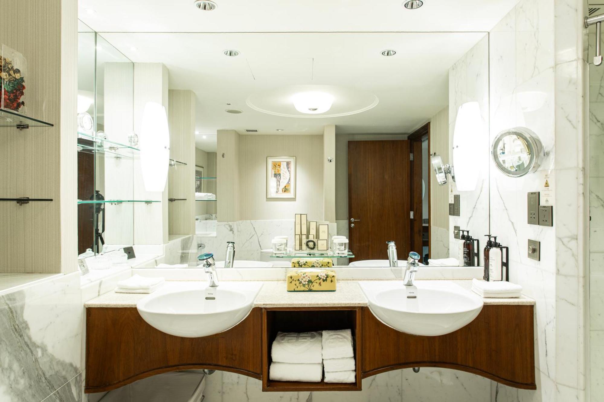 Horizon Premier Room