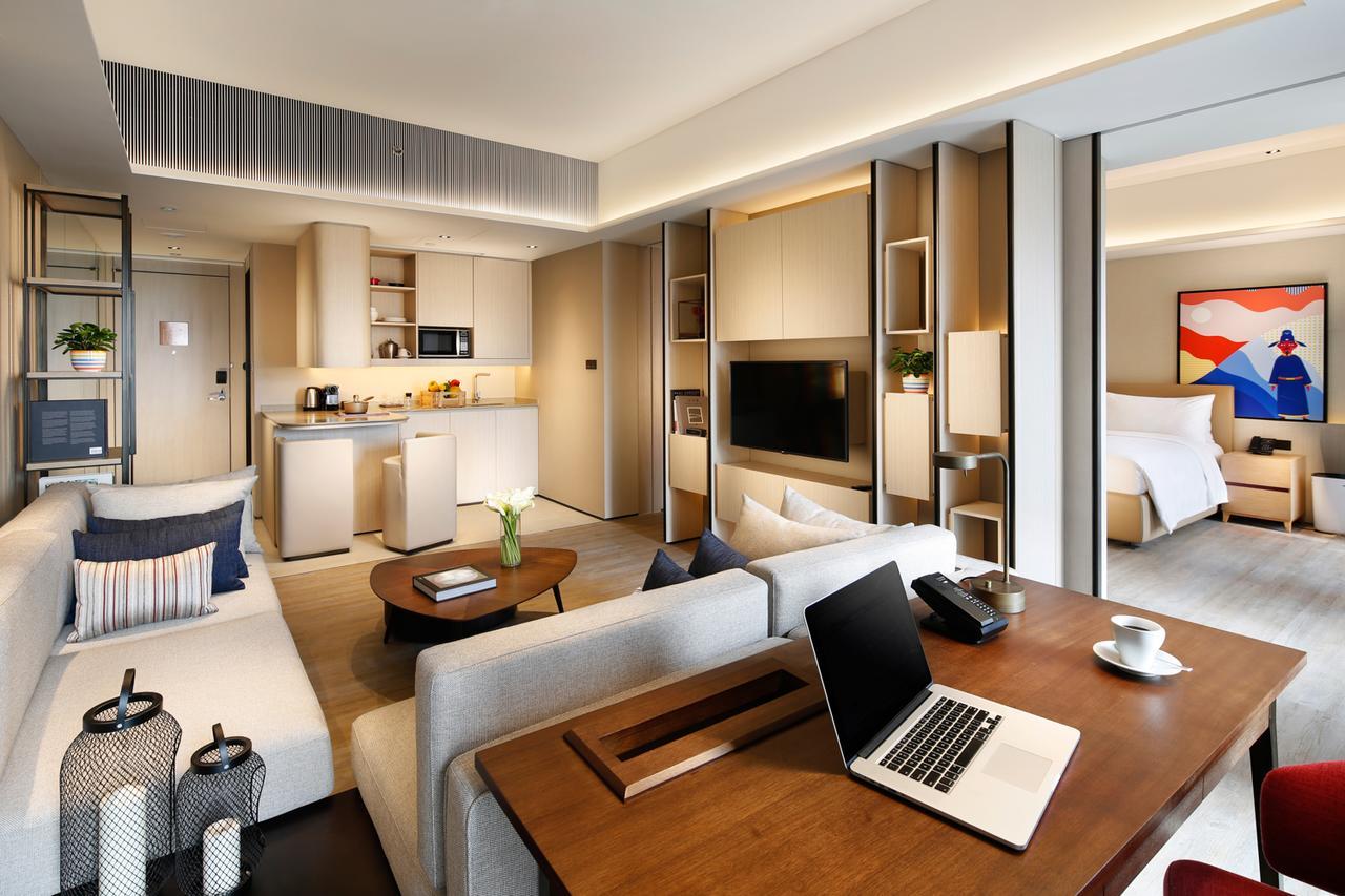 Sanctuary 90 King,506869788:JPEG