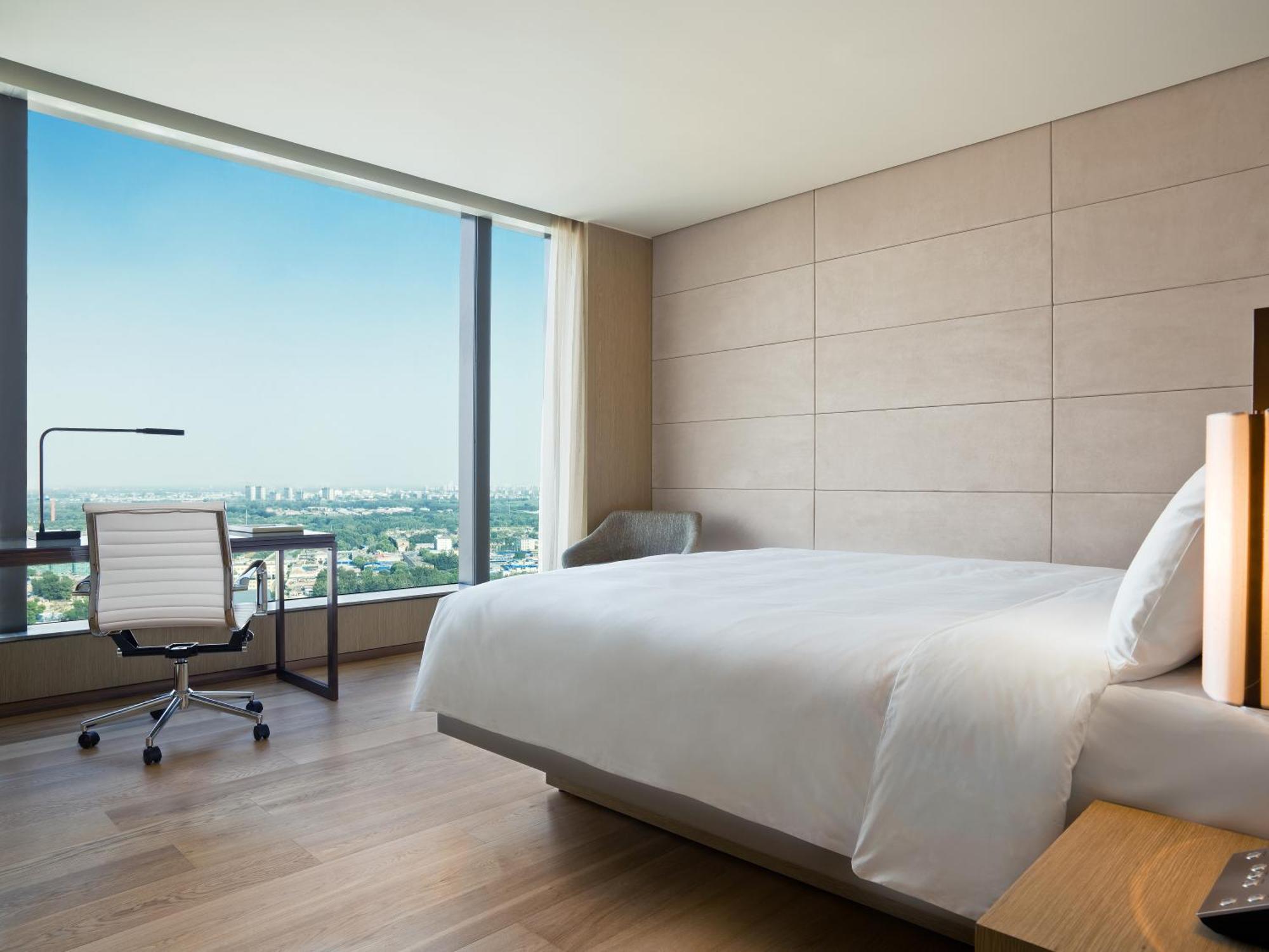 Zimmer East