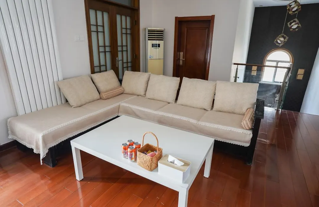 Tiezhu Party Holiday House-1