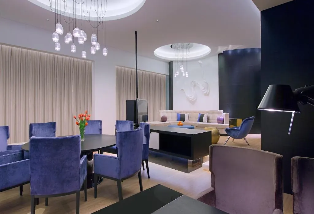 Cineaste Garden Hotel-1