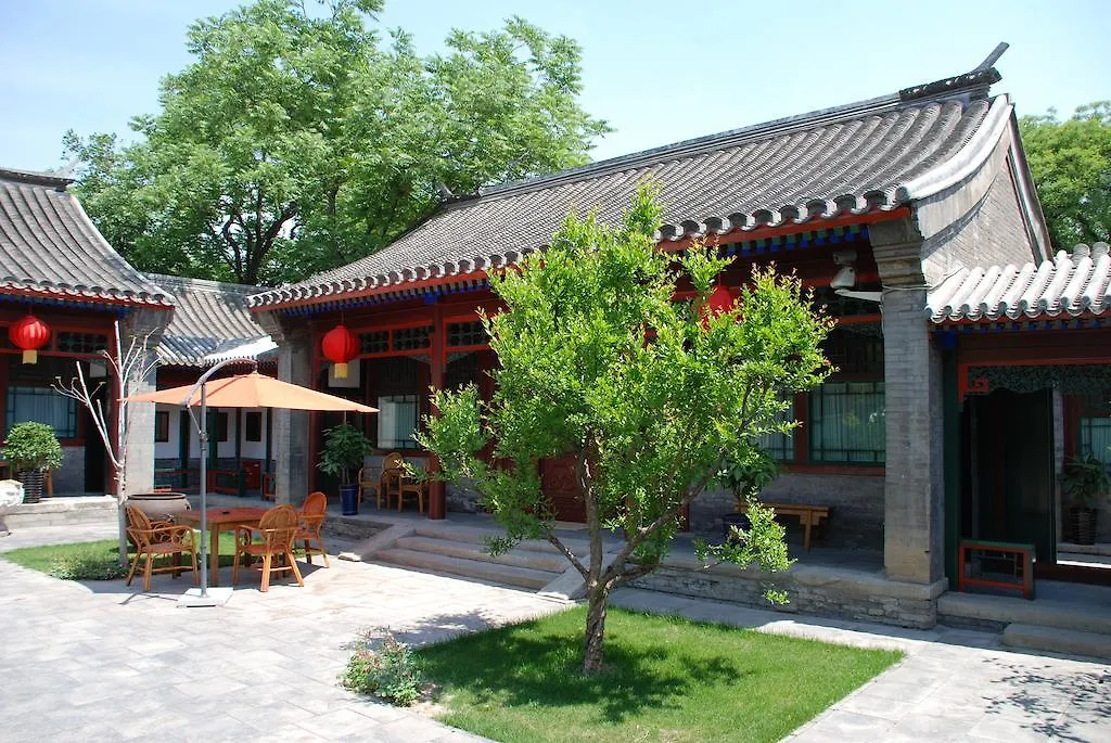 Courtyard 7-1