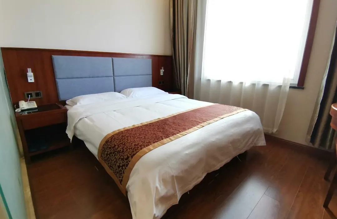 Beijing Gongmei Blue Peacock Business Hotel-1