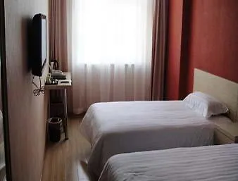 Super 8 Hotel Beijing Qianmen-2