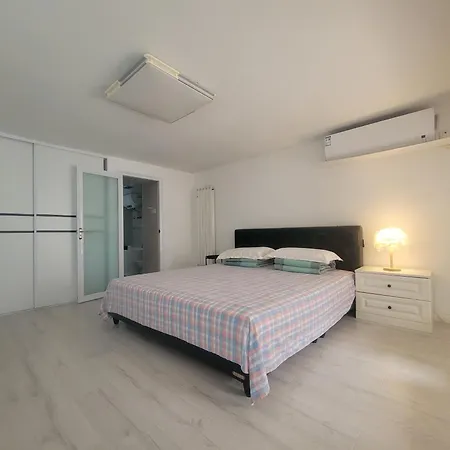 Chaoyang Joy City Hardcover Apartment-2