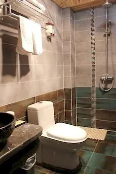 Qing Yun Ge Hotel Chinese Style-2