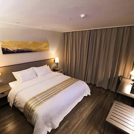 Home Inn Plus Beijing Chaoyangmen Beixiaojie-2