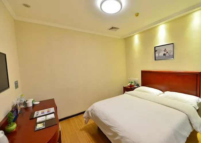 Greentree Alliance Beijing West Railway Station North Square Hotel
