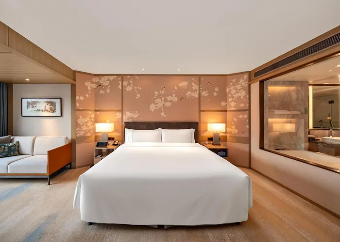 The Lakeview Hotel Peking 