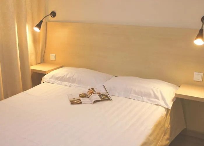 Cinderella Hotel Shifoying Peking 